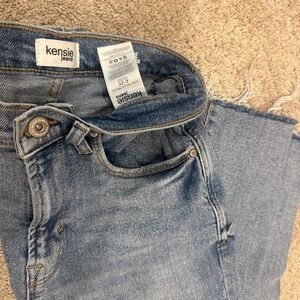 Kensie Women's Light Blue Cropped Jeans